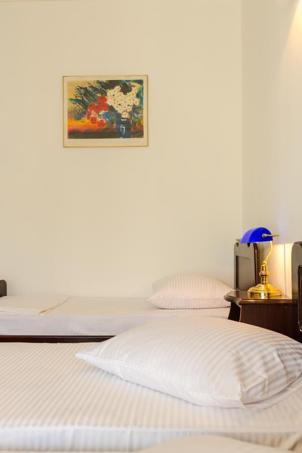 Hotel Simpatia Кобулети Экстерьер фото