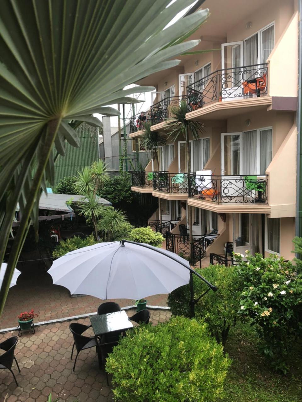 Hotel Simpatia Кобулети Экстерьер фото